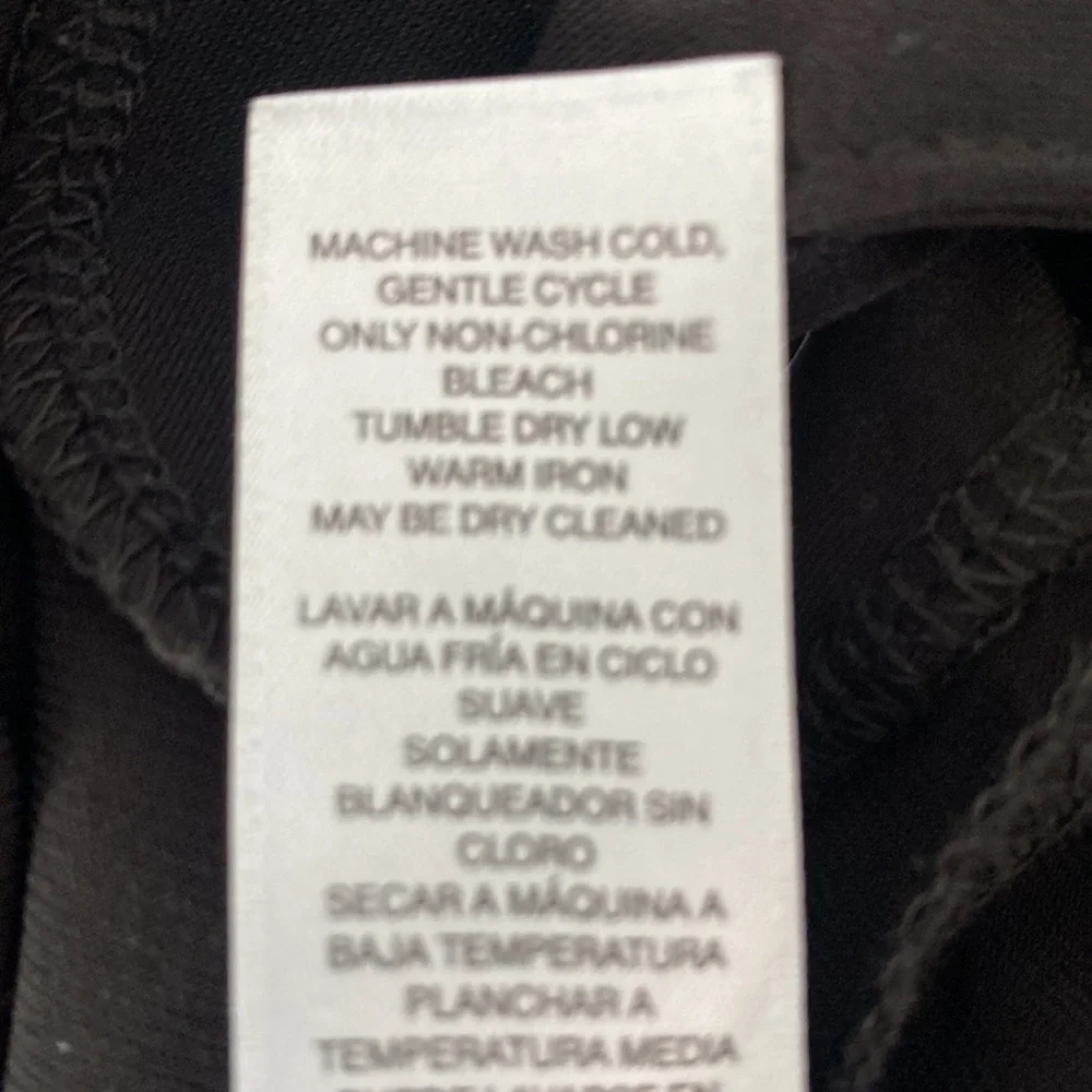 Chico’s Black short sleeve stretchy top with tie on side Chico size 3 or XL - Picture 12 of 13
